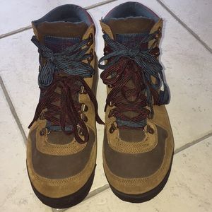 North face never worn at all